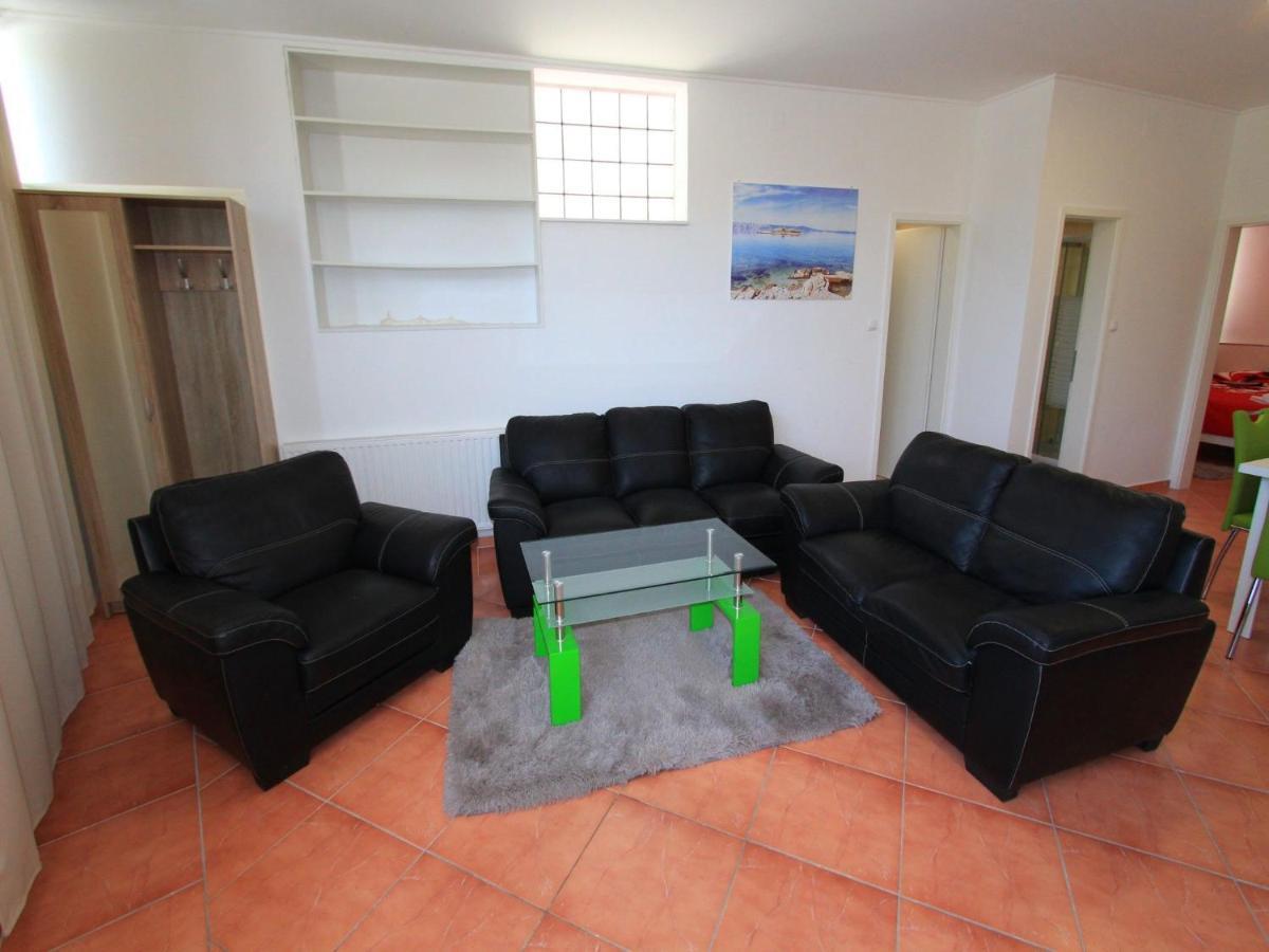 Apartments Nero Novi Vinodolski Eksteriør bilde