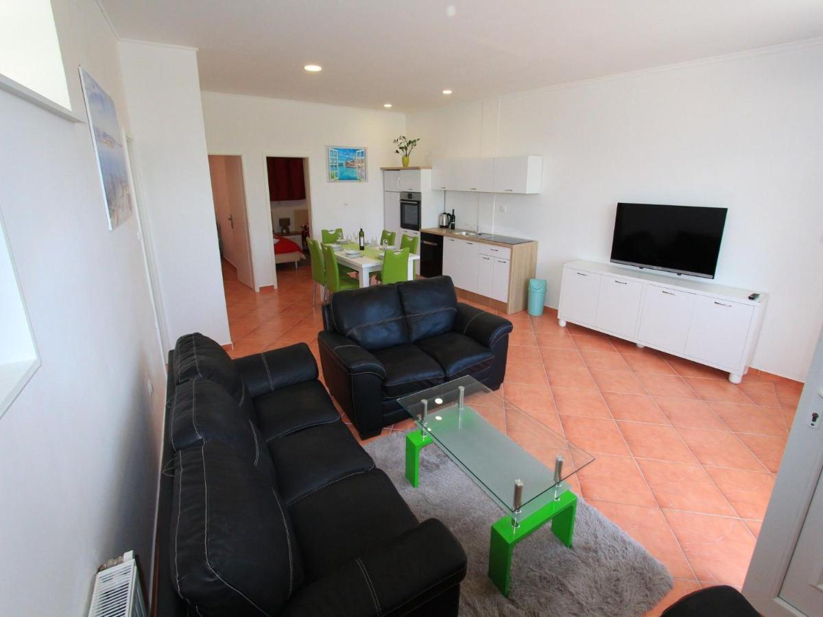 Apartments Nero Novi Vinodolski Eksteriør bilde
